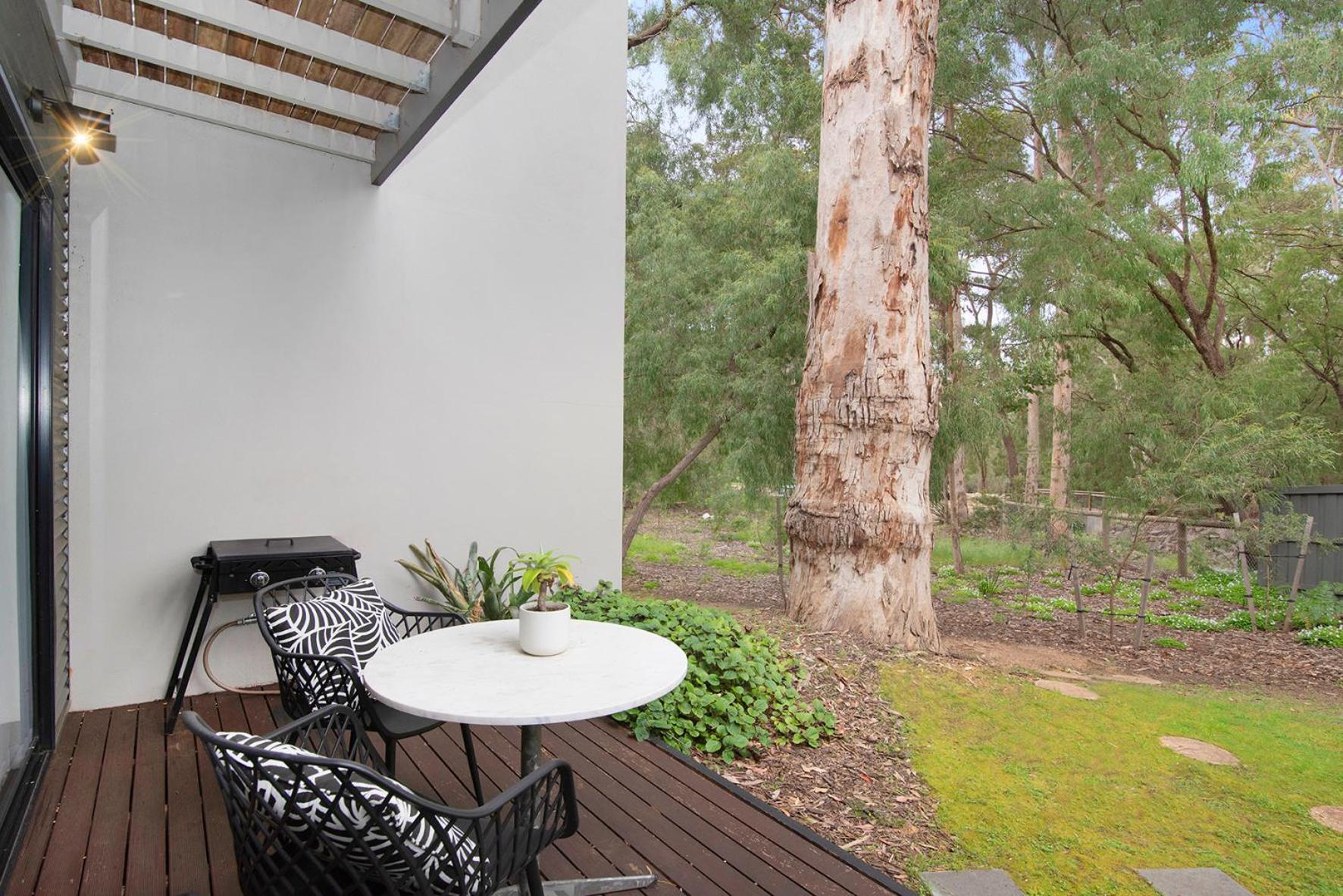 Margaret Forest Retreat Apartment 129 - Located Within Margaret Forest, In The Heart Of The Town Centre Of Margaret River, Spa Apartment! Dış mekan fotoğraf